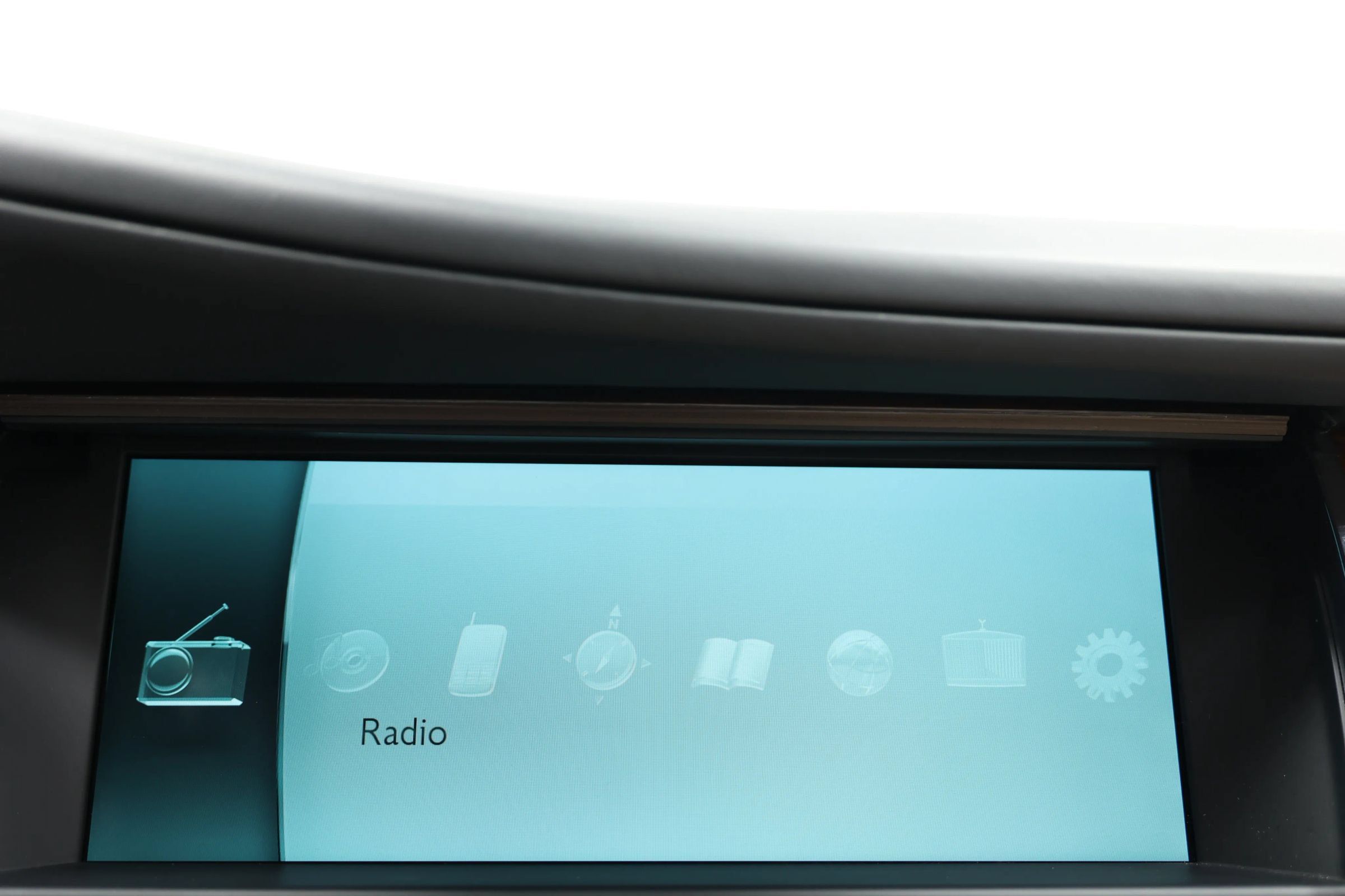 Used 2015 Rolls-Royce Ghost RWD image 32