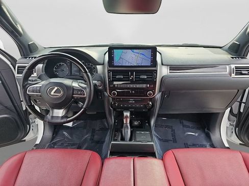 Used 2022 Lexus GX 460 Premium w/ Accessory Package AWD/4WD image 11