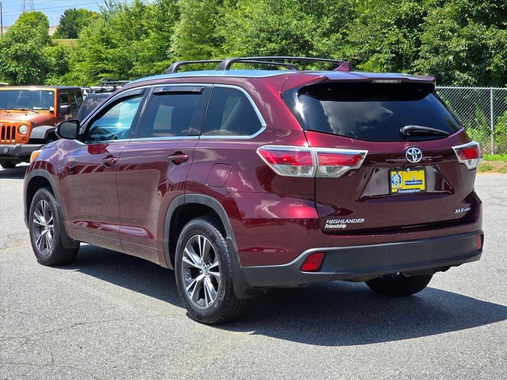 Used 2016 Toyota Highlander XLE AWD/4WD image 24