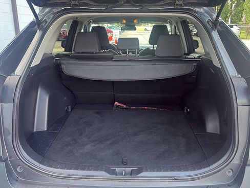 Used 2021 Toyota RAV4 XLE AWD/4WD image 19
