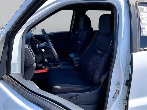 Used 2022 Nissan Frontier Pro-X RWD image 24