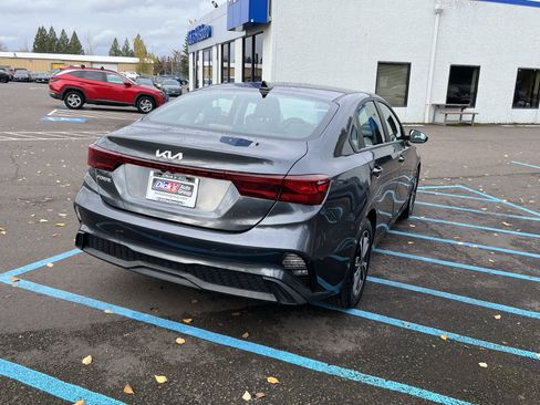 Used 2024 Kia Forte LXS image 5