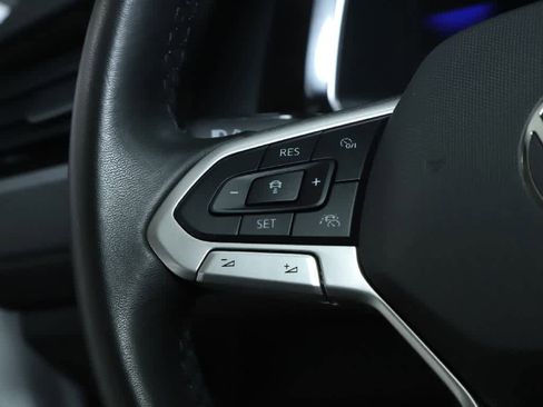 Used 2024 Volkswagen Jetta SE w/ Black Wheel Package image 21