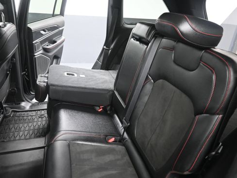Used 2022 Jeep Grand Cherokee Trailhawk AWD/4WD image 16