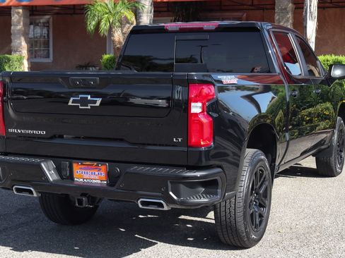 Used 2024 Chevrolet Silverado 1500 LT Trail Boss w/ LT Trail Boss Premium Package AWD/4WD image 11