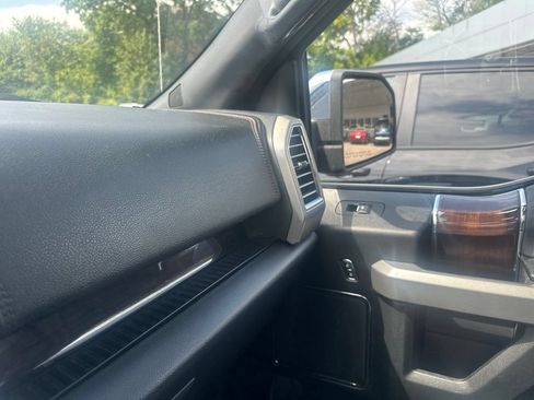 Used 2016 Ford F150 Platinum w/ Equipment Group 701A Luxury AWD/4WD image 32