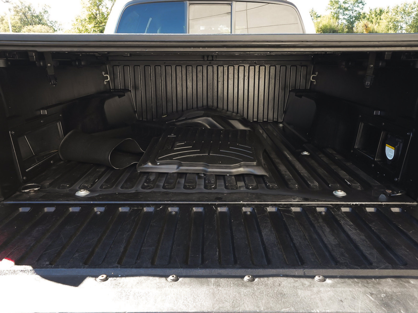 Used 2016 Toyota Tacoma TRD Sport w/ Towing Package AWD/4WD image 45