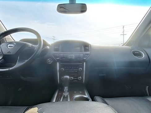 Used 2015 Nissan Pathfinder SL w/ SL Tech Package FWD image 26