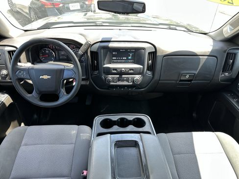 Used 2018 Chevrolet Silverado 1500 Custom w/ Custom Value Package RWD image 12