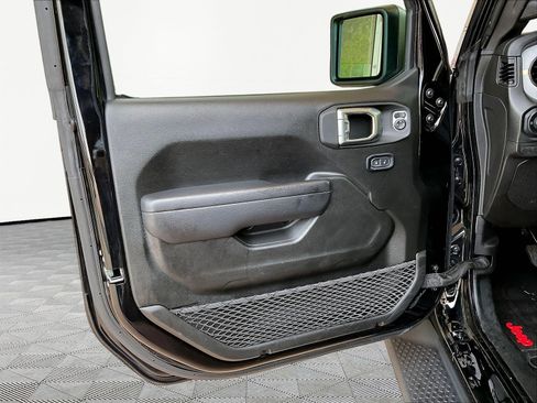 Used 2024 Jeep Wrangler Unlimited Sport AWD/4WD image 20