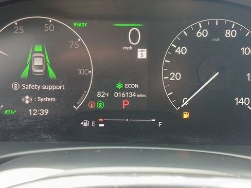 Certified 2025 Honda Civic Sport image 17