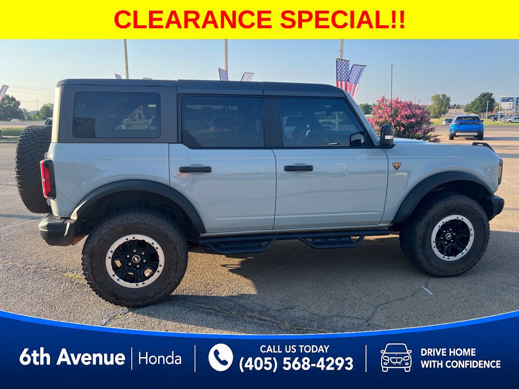 Used 2023 Ford Bronco Badlands w/ Sasquatch Package AWD/4WD image 4