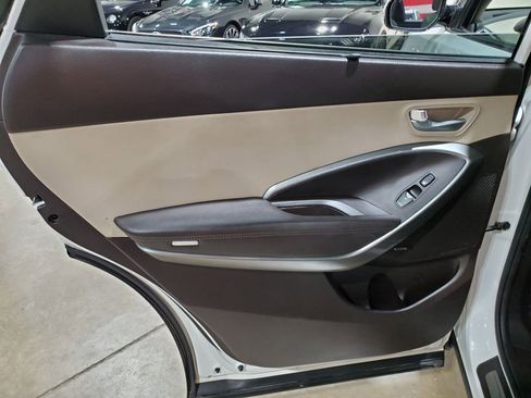 Used 2018 Hyundai Santa Fe Limited image 29