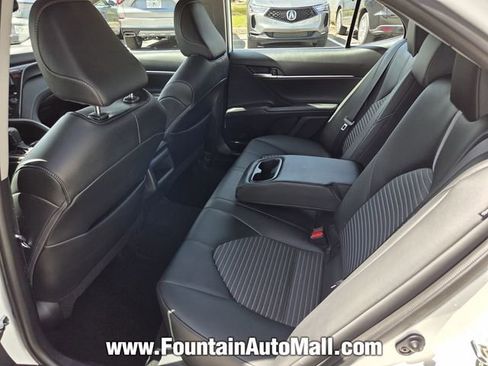Used 2023 Toyota Camry SE w/ Convenience Package FWD image 9