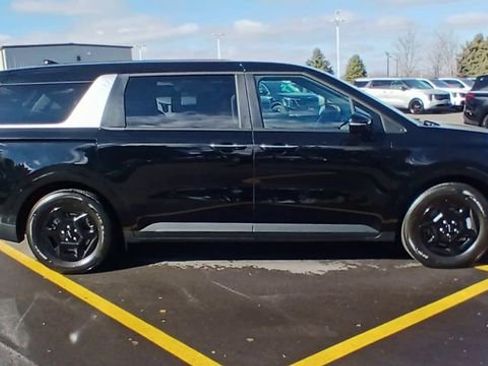 New 2026 Kia Carnival image 4