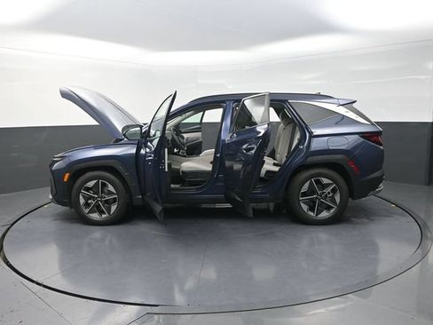 Used 2025 Hyundai Tucson SEL FWD image 42