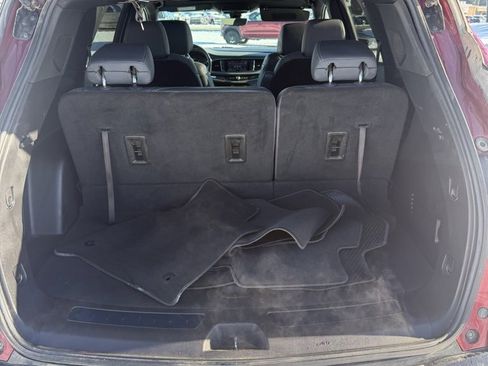 Used 2022 Buick Enclave Essence image 5