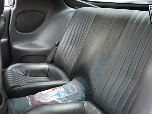 Used 2000 Pontiac Firebird Formula w/ Security Pkg image 15