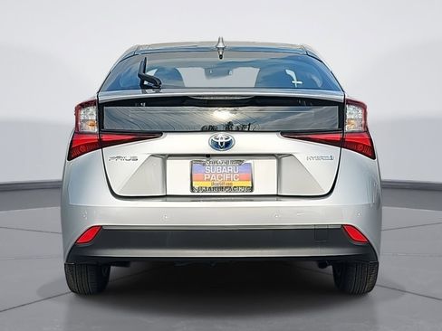 Used 2022 Toyota Prius L Eco image 4