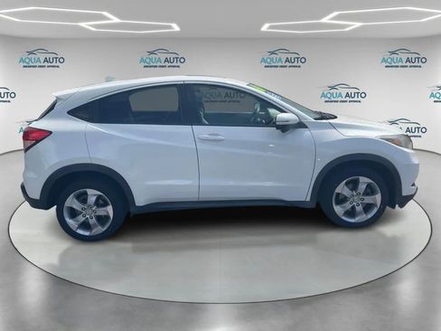 Used 2016 Honda HR-V EX image 4