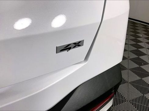 New 2026 Kia Sorento S image 10