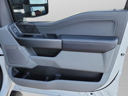 Used 2024 Ford F250 XLT w/ XLT Premium Package image 29