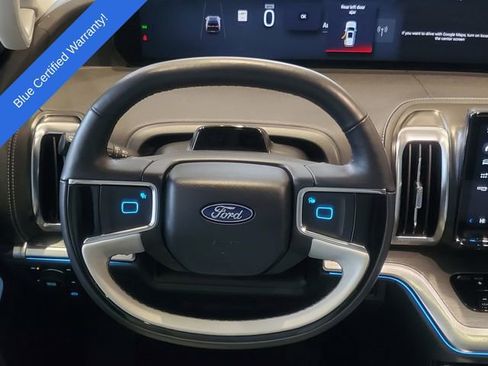 Certified 2025 Ford Expedition Platinum image 28