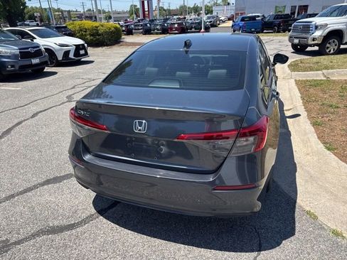 Used 2022 Honda Civic LX image 10