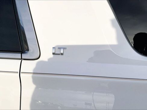 Used 2015 Chevrolet Tahoe LT w/ Luxury Package image 6