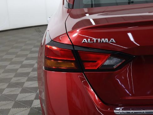 Used 2023 Nissan Altima 2.5 SL FWD image 16