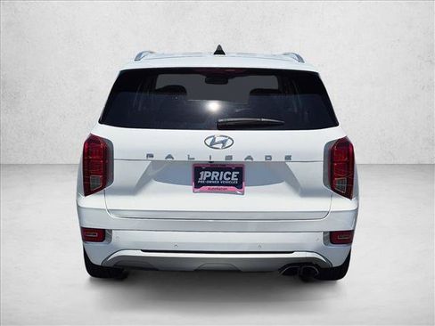 Used 2021 Hyundai Palisade Limited FWD image 7