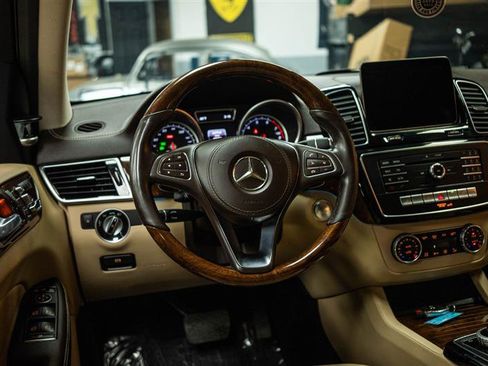 Used 2018 Mercedes-Benz GLS 450 4MATIC image 18