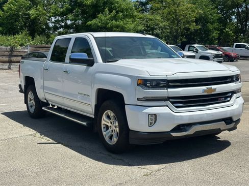 Used 2018 Chevrolet Silverado 1500 LTZ Z71 AWD/4WD image 3