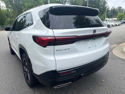 Used 2026 Buick Enclave Sport Touring w/ Power Package FWD image 7