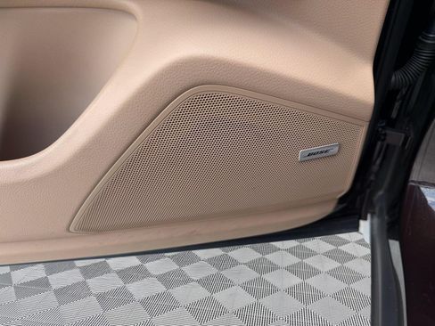 Certified 2023 Porsche Cayenne Platinum Edition AWD/4WD image 27