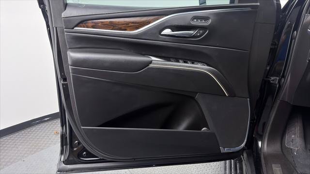 Used 2021 Cadillac Escalade ESV Sport Platinum RWD image 13