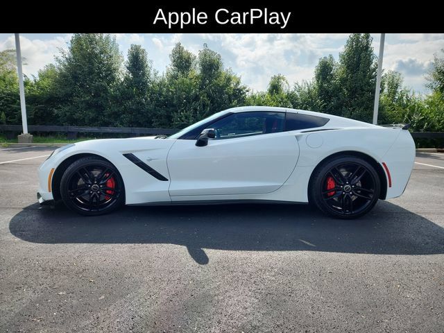 Used 2019 Chevrolet Corvette Stingray Coupe RWD image 4