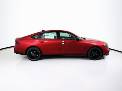 Used 2024 Honda Accord EX image 9
