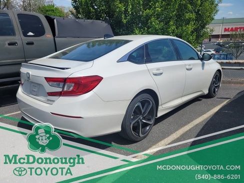 Used 2022 Honda Accord Sport image 7