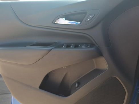 Used 2024 Chevrolet Equinox LT image 16