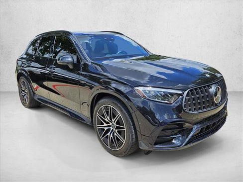 Used 2025 Mercedes-Benz GLC 43 AMG 4MATIC image 3
