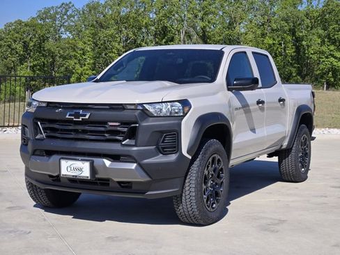 New 2026 Chevrolet Colorado Trail Boss AWD/4WD image 3