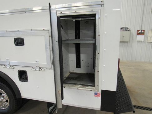 Used 2019 Ford E-450 and Econoline 450 Super Duty w/ Power Windows & Locks Group RWD image 22