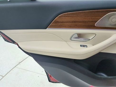 Used 2024 Mercedes-Benz GLE 350 4MATIC image 31