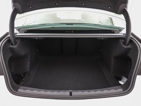 New 2026 BMW 330i xDrive Sedan w/ Premium Package AWD/4WD image 24