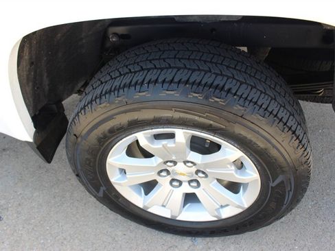 Used 2022 Chevrolet Colorado LT w/ Fleet Safety Package RWD image 31