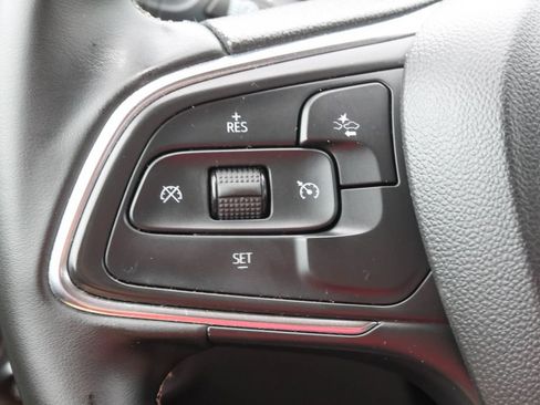 Used 2025 Buick Encore GX Preferred AWD/4WD image 25