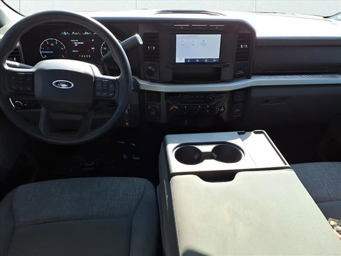 Used 2024 Ford F250 XLT image 14