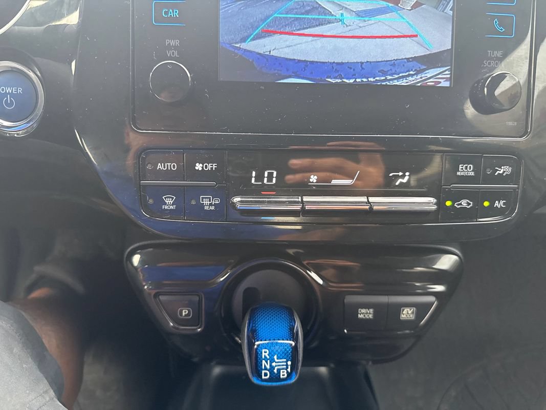 Used 2017 Toyota Prius One FWD image 33