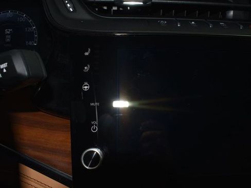 New 2026 Jeep Grand Cherokee Summit image 25